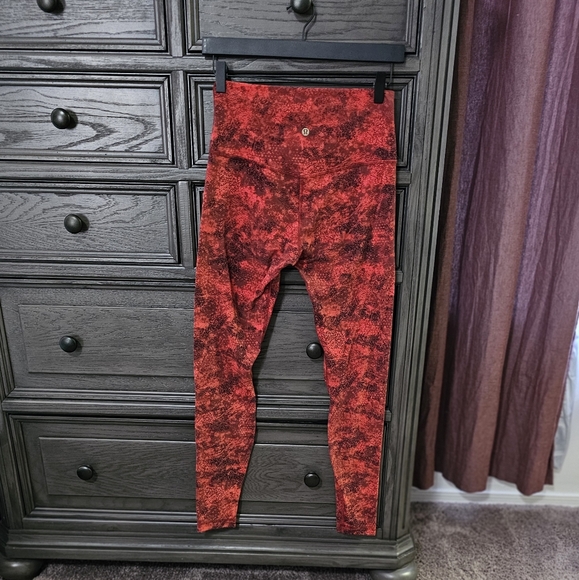 Lululemon Lunar New Year legging - Picture 10 of 11